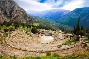 greece delphi tourist attractions