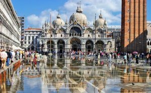 italy tourist attractions venice st marks basilica square